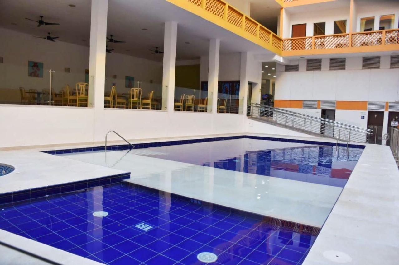 Hotel Neiva Plaza Zewnętrze zdjęcie